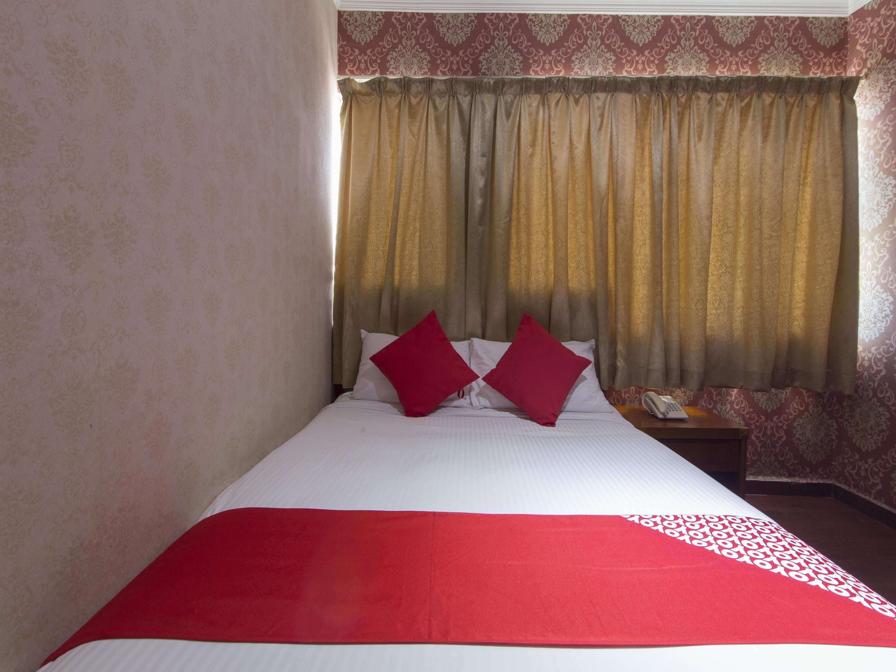 Super Oyo 998 Queen City Hotel Джорджтаун Экстерьер фото