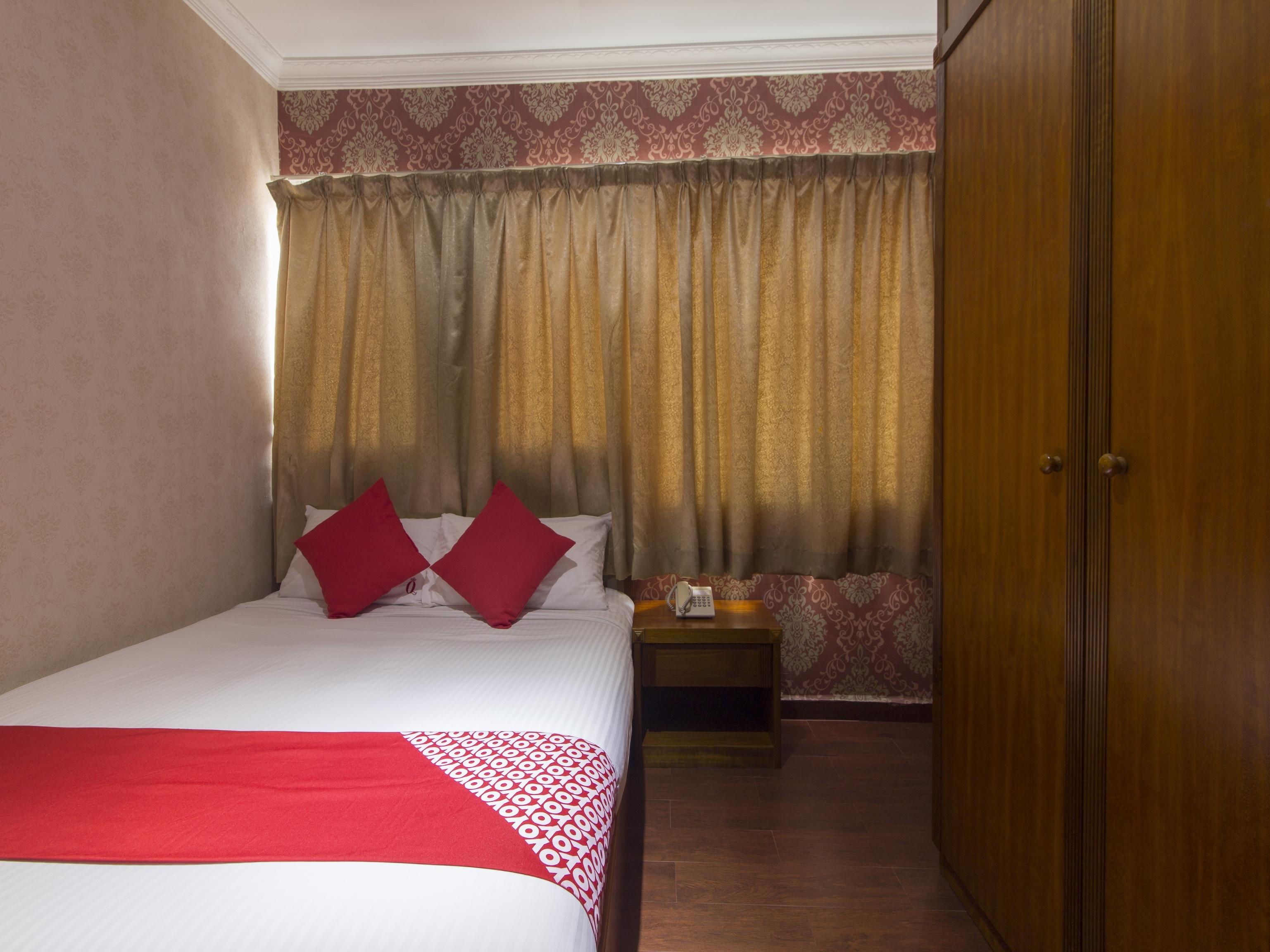 Super Oyo 998 Queen City Hotel Джорджтаун Экстерьер фото